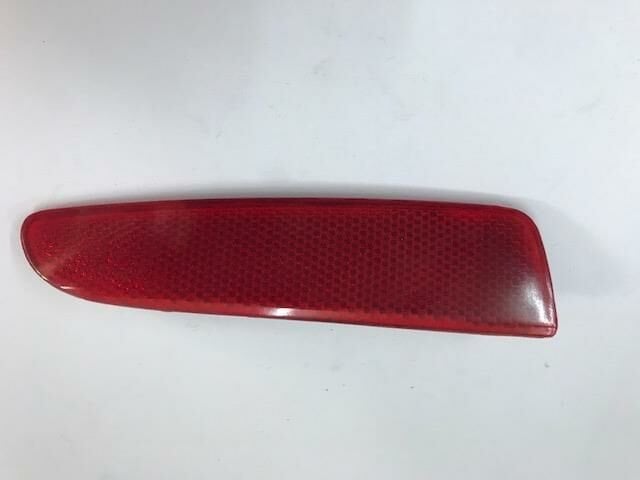 ARKA TAMPON REFLEKTÖRÜ SAĞ FİESTA (KEDİ GÖZÜ) 2004-2006 ARASI