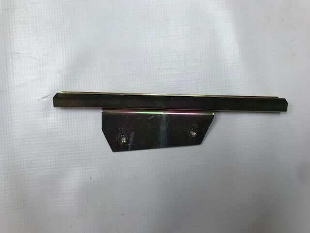 Arka Cam Kriko Kızağı Taunus SAĞ