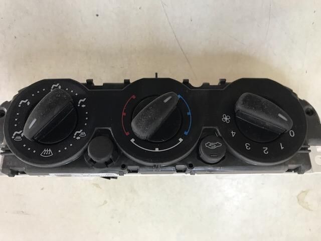 FORD FOCUS 2005-2008 KUMANDA ÜNİTESİ