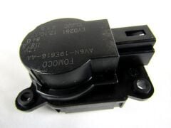KALORİFER YÖNLENDİRME MOTORU FORD FİESTA FOCUS CMAX AV6N 19E616 AA